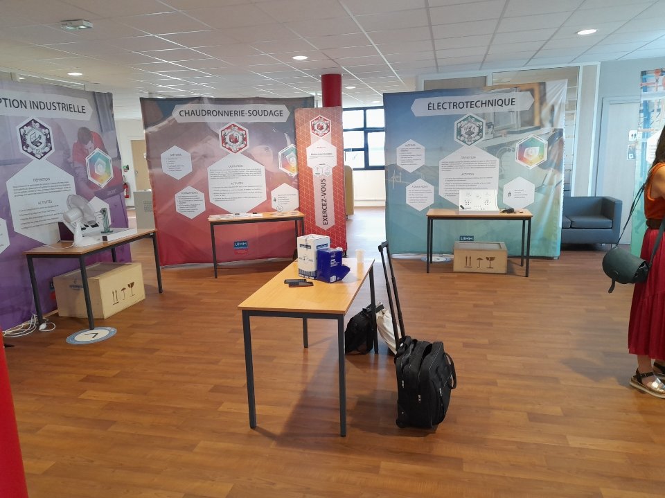 ➡️En agence ce jour⬅️ @poleemploi_HDF
En route vers la découverte des métiers de l'industrie,de façon ludique avec "l'Odyssée de l'industrie"<a href="/AfpiFormation/">AFPI Formation&Alternance</a>                                           ➡️Opportunités formations et recrutements. 
 ➡️Secteur qui recrute. <a href="/DominiqueGhys/">Ghys dominique</a>