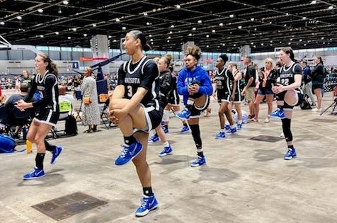 MNPREPhoops2013's tweet photo. 11 games in 8 days covering Indianapolis &amp; Chicago for @MNPREP2024 (6-5 overall) was definitely the test we needed. Played some impressive competition which will help us prepare for The National Championship in Orlando 7/23 - 7/25. Thanks @usjn @BlueStarBB!  #PREPFAMILY https://t.co/EumJhRN4mr