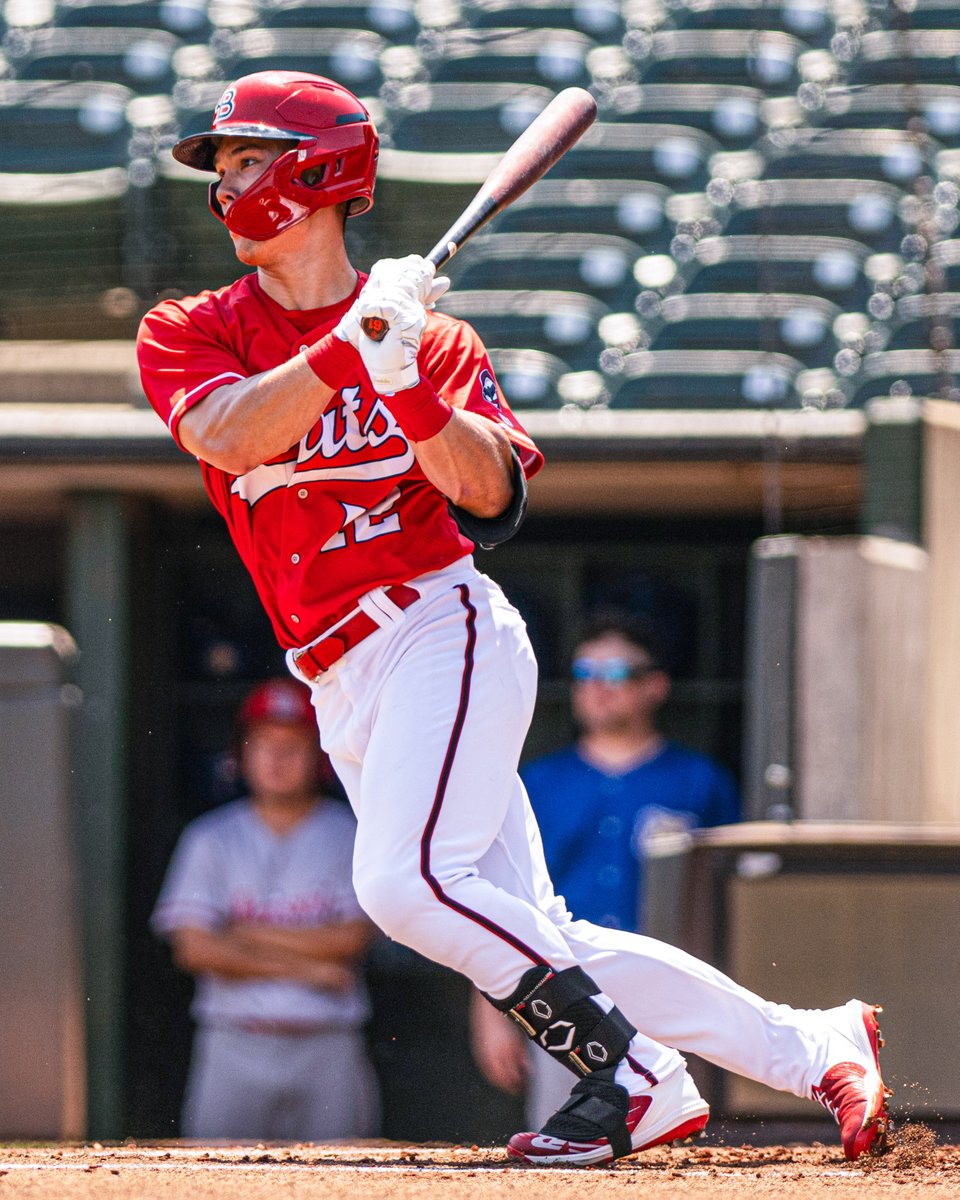 The #Reds today recalled from Triple-A Louisville OF Stuart Fairchild and placed on the injured list OF Albert Almora Jr.