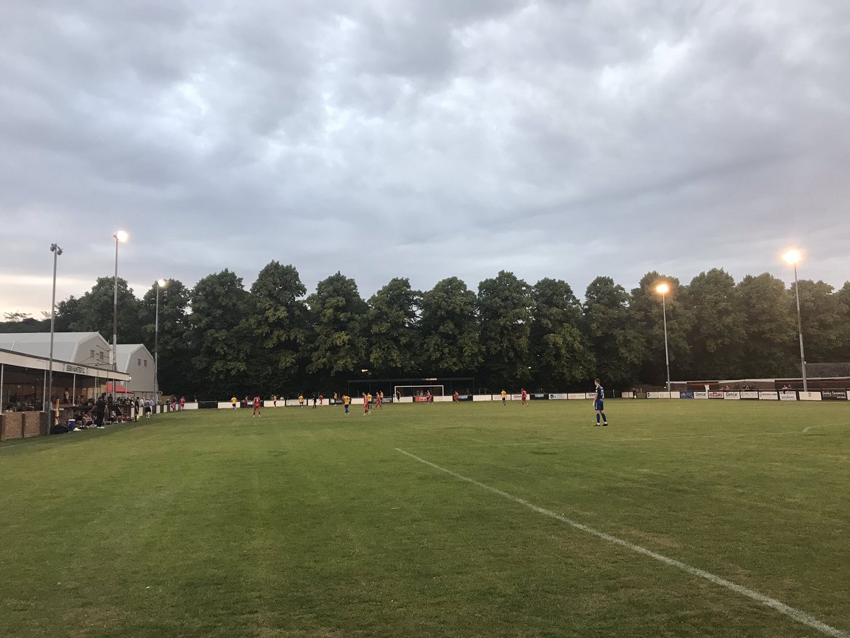 ProudHoppers's tweet photo. A lovely little ground for some Tuesday evening football … Berkhamsted v Hemel at the Broadwater ground in Hertfordshire https://t.co/AOboTHxEtD