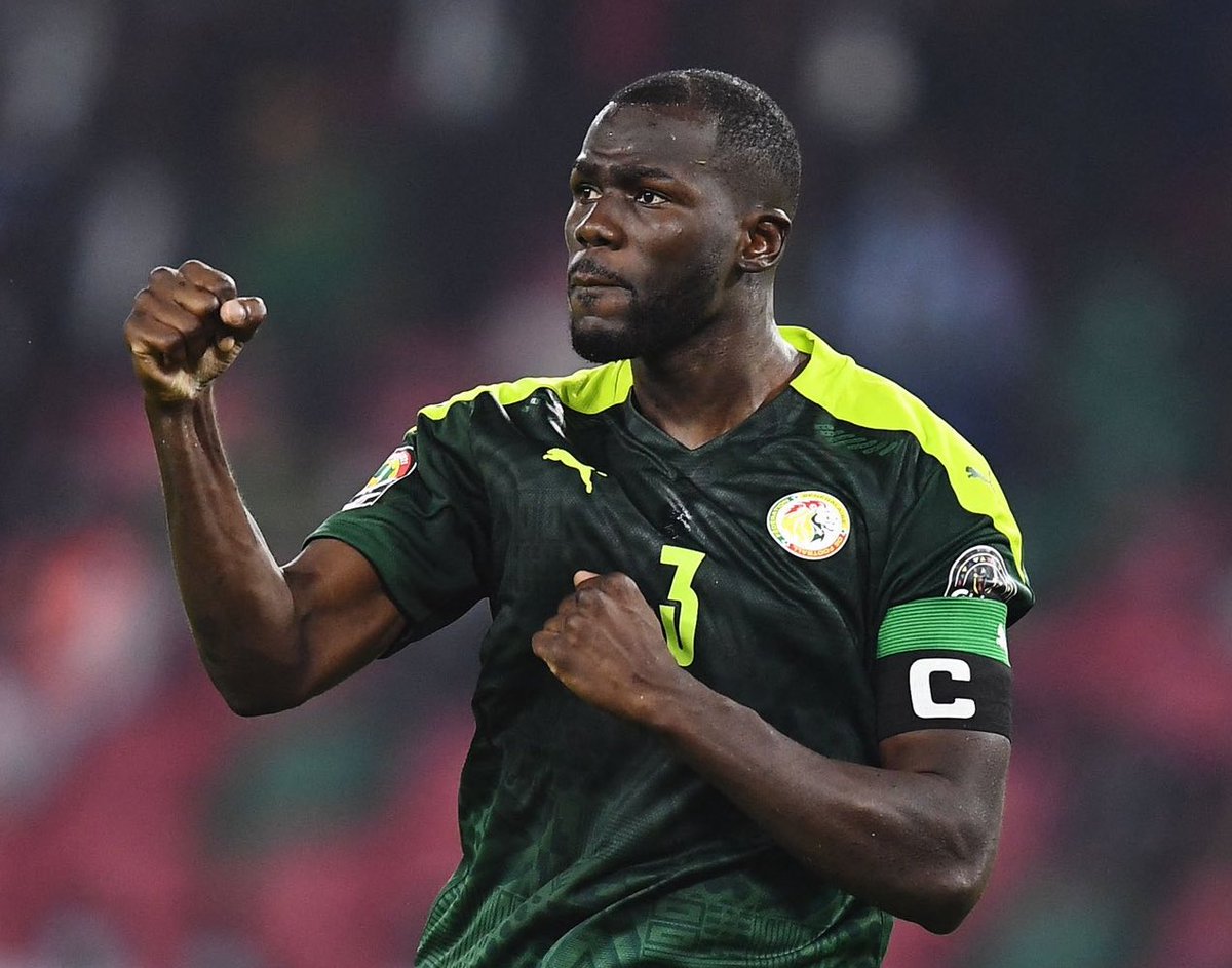 CFCPys's tweet photo. Important hours for Koulibaly, Chelsea want to be fast, he’s attracted to the premier league. ( @FabrizioRomano ) #CFC https://t.co/khxNhDT5wS