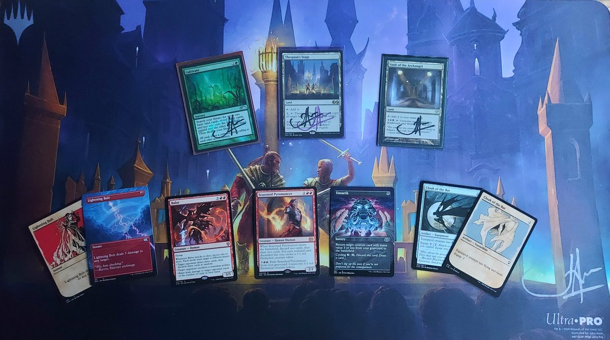 MTFlavouring's tweet photo. Had a blast at #commandfestbirmingham this Sunday. Didn't go nuts buying product but these are my fav pulls. 

Also such an honour to meet/chat with @realJohnAvon. The sigs are amazing and so insightful to hear about the inspiration behind some of my fav art of theirs.
#edh #mtg https://t.co/0lc8BQd6vY
