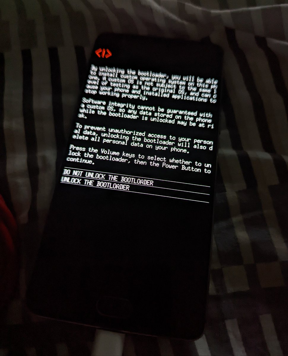debugtiger's tweet photo. 👀
#OnePlus3T #Android #Custom https://t.co/e6x7Y4gC6h