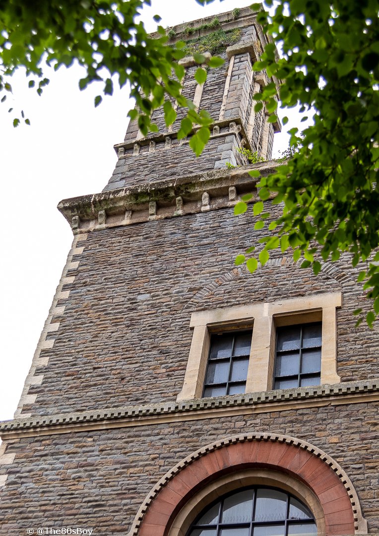 An intriguing view of part of the @GardinerHaskins building in Bristol. We are so fortunate to have such wonderful architecture still with us. #Bristol #Architecture