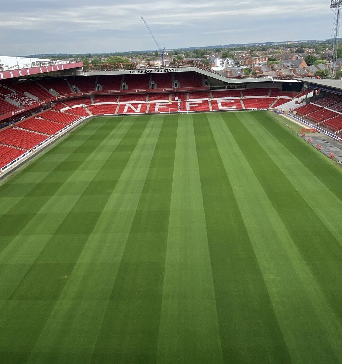 “Ayy eddehhhh” When we putting a ring in the middle of this pitch for the fans ? @EddieHearn #NFFC
