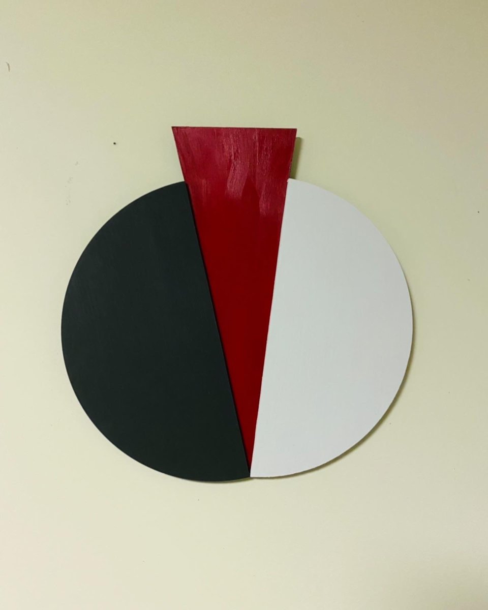 DanielW90058145's tweet photo. I am feeling a little Art Deco๐ #artdeco #midcentury #modern #art #ArtistOnTwitter #paint #geometriclogodesign #geometricart https://t.co/hBQHm7fLx9
