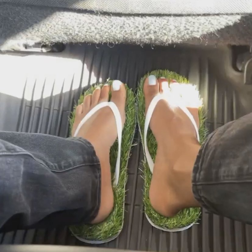 AmaazinA's tweet photo. When we say “Go touch some grass”, this is not what we mean 😂
#NotMyFeet https://t.co/JCSAPzfvRp