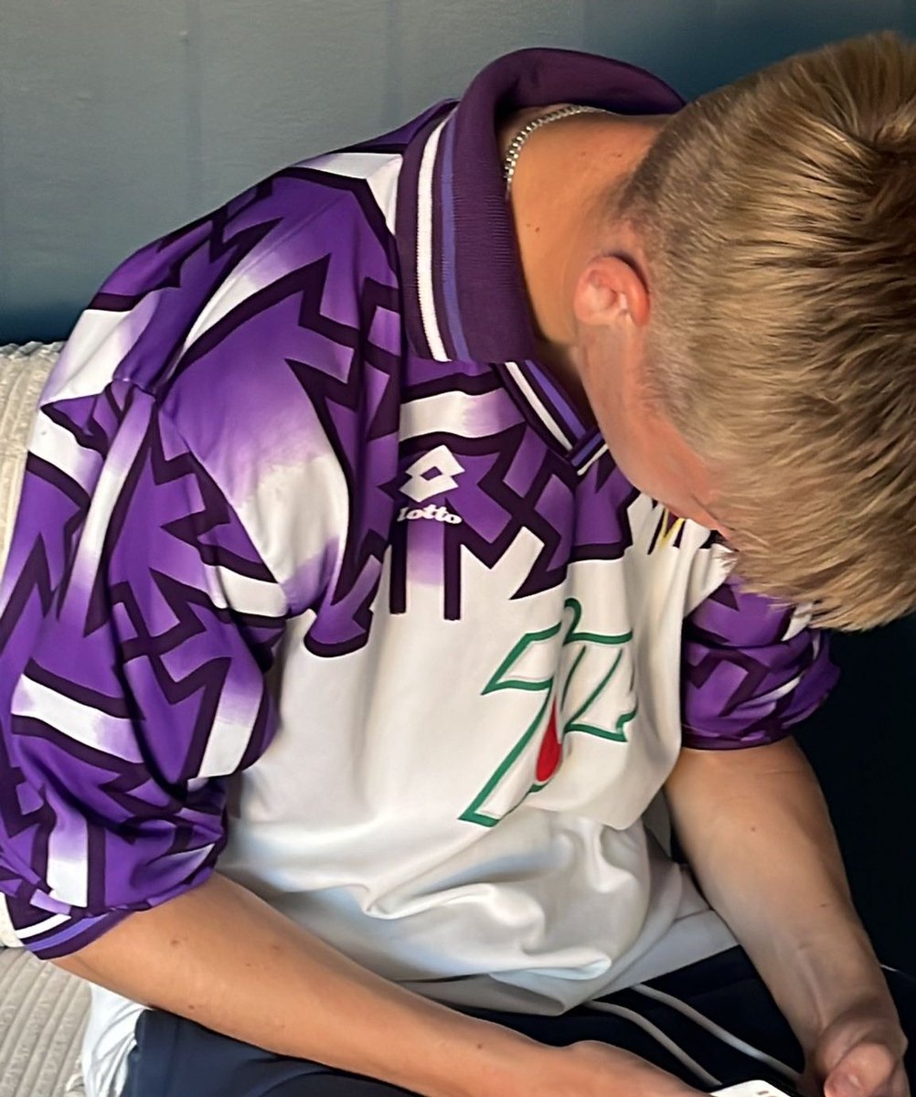 Aaron Phillips tweet media