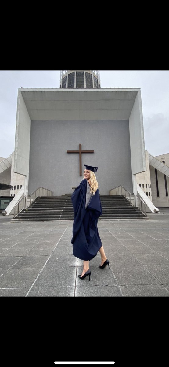 finally graduated uni with a first &amp; the Lynda La Plante award for excellence in practice🥹 onto the next chapter🤙🏻 #actress #graduate #LJMUgrad
