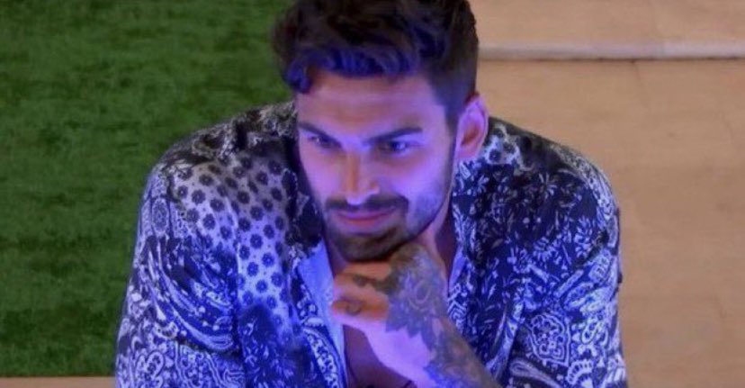 DanielleEllard_'s tweet photo. Jaques, adam really sat there like this whilst Rosie cried her heart out. What makes you think you will rattle him #LoveIsland https://t.co/rOMRDTUS7r