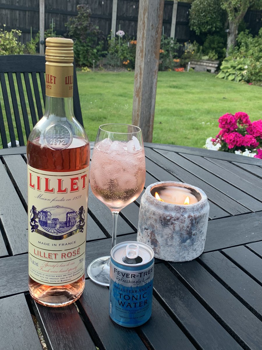 Summer in a glass <a href="/lillet/">lillet</a> for a delicious vermouth and tonic in the garden with <a href="/perfectchaosuk/">Perfect Chaos UK</a> candles to relax away the evening…