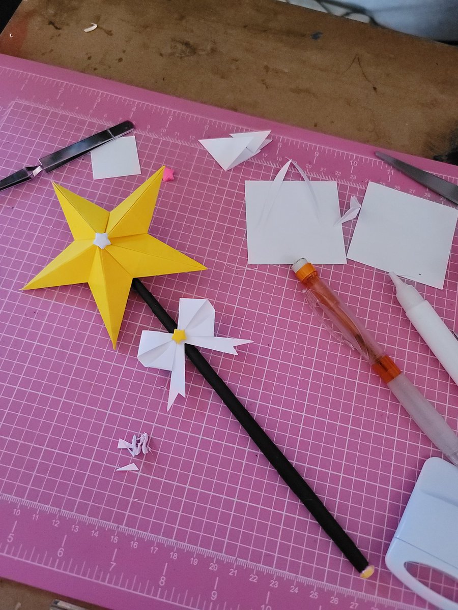 Hiding from the heat, got into more papercrafts.