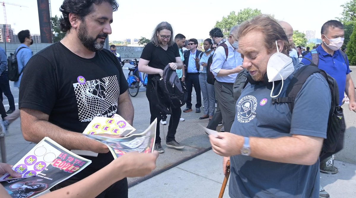 athenaforall's tweet photo. Outside, we spoke to #AWS attendees. Engineers. Consultants. Designers. Coders. We did sidewalk teach ins. We held space. They filled it with care for workers, immigrants, Black lives and Palestinians by showing their solidarity with stickers on their badges. 🧵 #AmazonHurts https://t.co/CyUlEQww6H