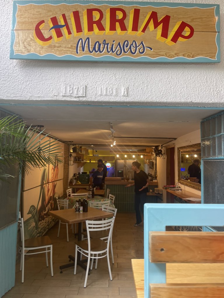 DrCehh's tweet photo. Los mejores mariscos de Guadalajara 👌🏻👌🏻👌🏻 #Chirrimp https://t.co/C4x39v4BlC