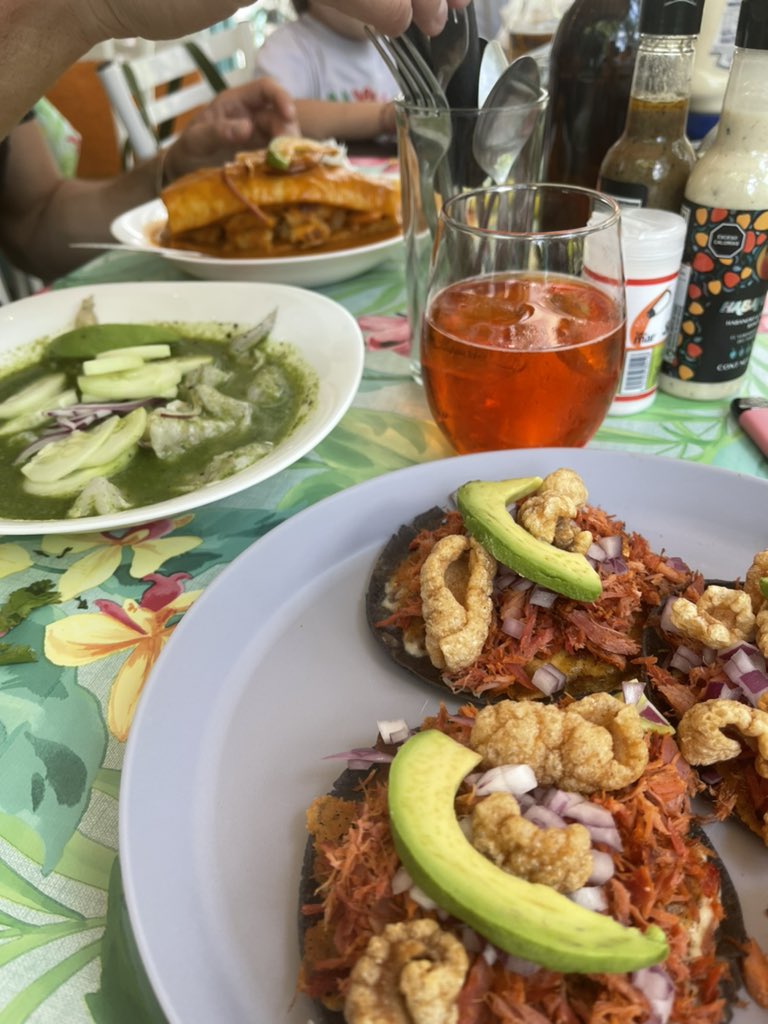 DrCehh's tweet photo. Los mejores mariscos de Guadalajara 👌🏻👌🏻👌🏻 #Chirrimp https://t.co/C4x39v4BlC