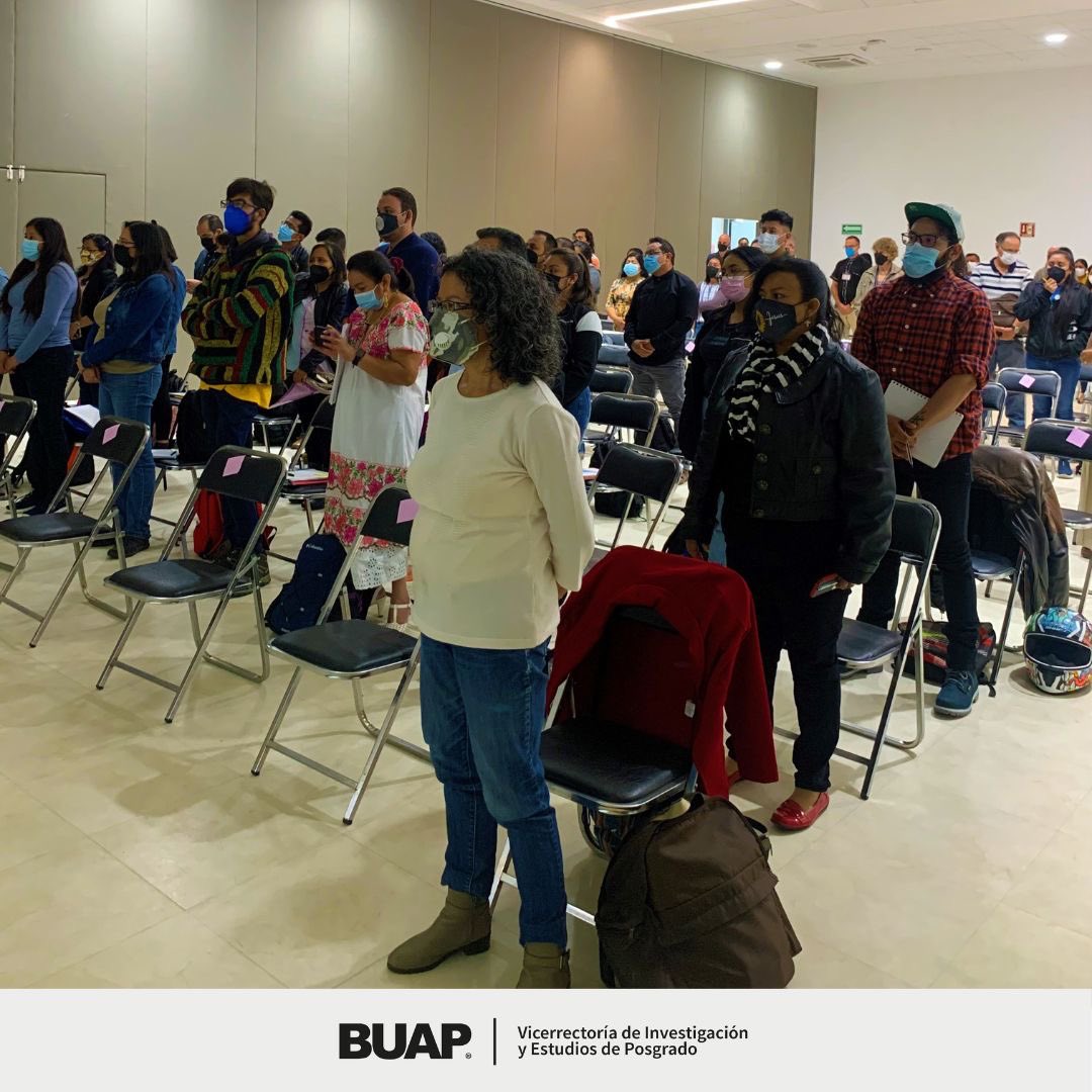 viepbuap's tweet photo. Ayer el Dr. Ygnacio Martínez Laguna, vicerrector, en representación de nuestra rectora, participó de la inauguración del DILA 2022. La preservación, difusión y enseñanza de las lenguas es fundamental para la inclusión.

#VIEPBUAP #DILA2022 @UIEPOficial https://t.co/w8byb7ltV8