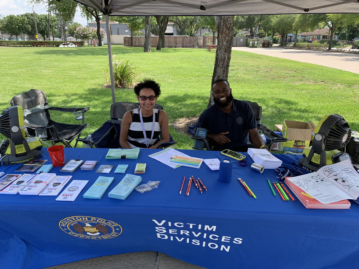 OscarHPD's tweet photo. Victim Services Division
 @ South Central Community Event! https://t.co/O6az0y8eiX