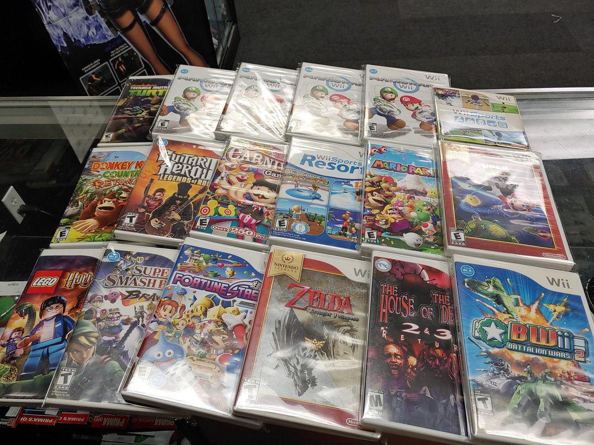 RetroGameVault's tweet photo. Hello everyone out there in Gamer Land! Bronson over here at The Retro Game Vault In American Fork! Got some real juicy items hitting the sales floor today. You know the drill by now, 12-7 Monday-saturday 😉 https://t.co/RluZ9ZCBEM