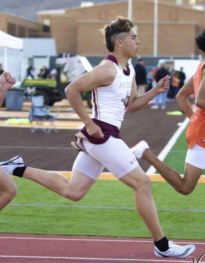I am proud to announce that I have verbally committed to run D1 Track &amp; Field at The University Of Texas at El Paso. I can’t wait to start PICKS UP ⛏ @MikeF32 <a href="/Coach_Hasseine/">Loubna Hasseine-Silva</a> <a href="/Coachpapaelliot/">David Elliott</a> <a href="/UTEPTrack/">UTEP Track & Field/XC</a> <a href="/Fchavezeptimes/">Felix Chavez</a>
