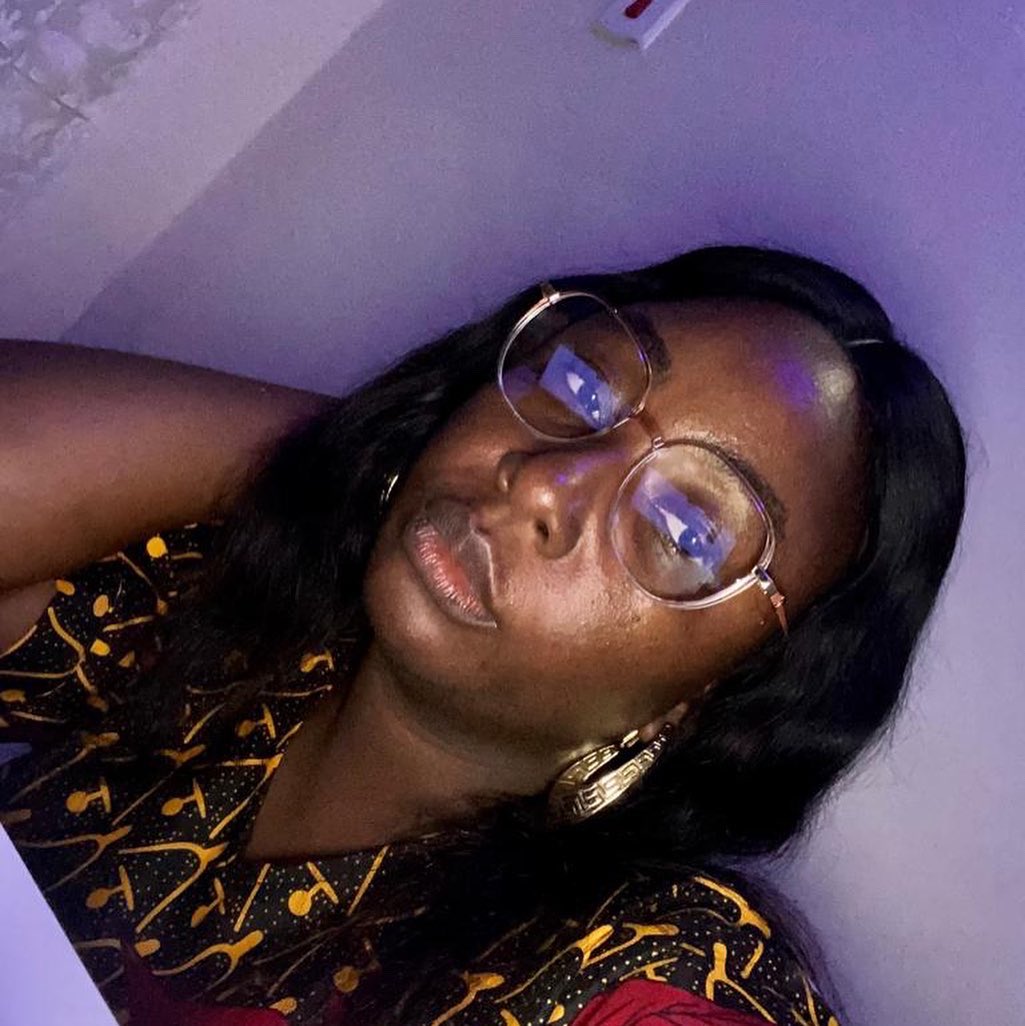 AbejideIbukun's tweet photo. Hey guys 👋
Here is the UI for the mobile application I designed.
Check the comment to see how it works.
Which is your favorite slide? #Thedesign or #Thedesigner 🥰
#uiuxdesign #uidesign #productdesign #uxdesign https://t.co/obovnfQCs0