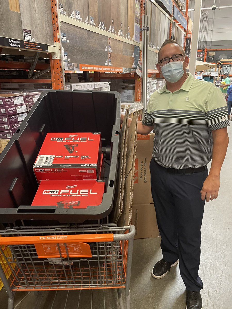 Christian Crippen tweet media