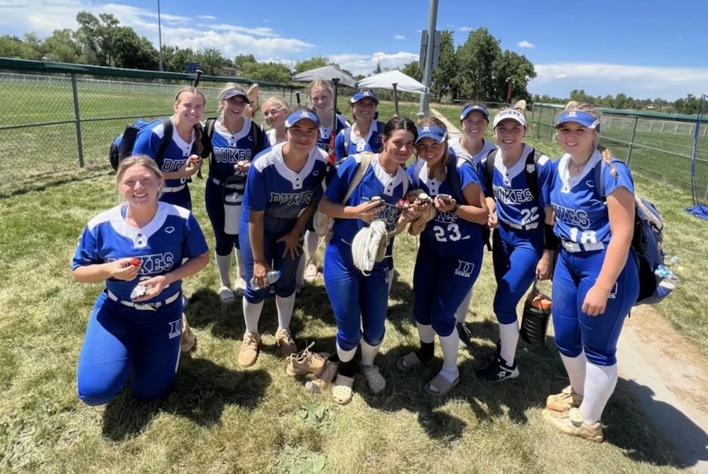 Congrats to this group of girls for going undefeated at Atlanta Legacy this weekend.  They were on a roll before the rain cancelled the bracket!  Looking forward to TCS SE Nationals this weekend!