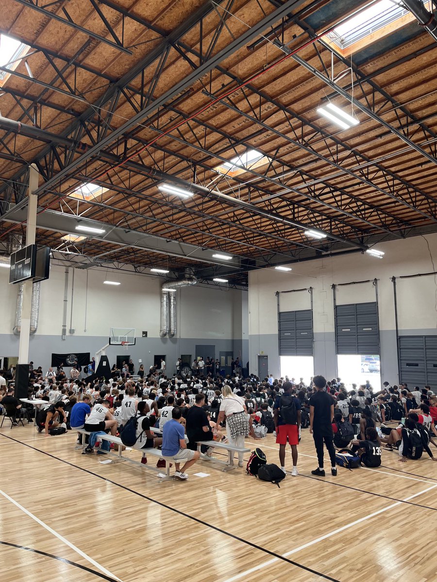 Houston represented well at All-Academic Camp Seal Beach, California. Will play in front of 150+ coaches next two days.  ⁦<a href="/CesteroDominic/">Dominic Cestero</a>⁩ ⁦@EthanSoares3⁩ ⁦<a href="/RuebenDoria/">Rueben Doria</a>⁩ ⁦<a href="/ErikVillarreal_/">Erik Villarreal</a>⁩ ⁦<a href="/AllAcademicBB/">All-Academic Basketball</a>⁩ ⁦<a href="/WCEBball/">West Coast Elite Basketball</a>⁩ ⁦<a href="/JasonS_ZG/">Jason Smith</a>⁩