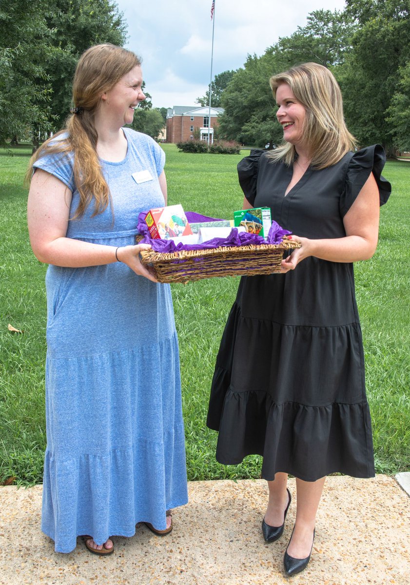 Today, the <a href="/GAGirlScouts/">Girl Scouts of Historic Georgia</a> greeted me with a gift basket and welcomed me to Georgia. Marketing manager, Maggie Reimer and I discussed opportunities for young women in central Georgia. Of course, we talked about cookies too!🍪Thanks for coming out!