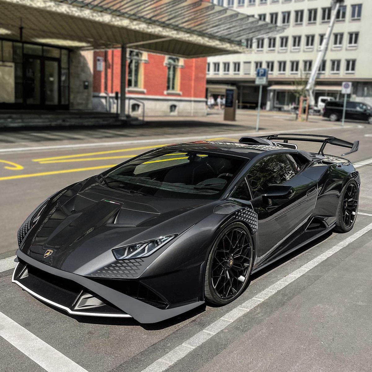 carpxrnpicx's tweet photo. Huracan STO https://t.co/Kq2WznrV2l