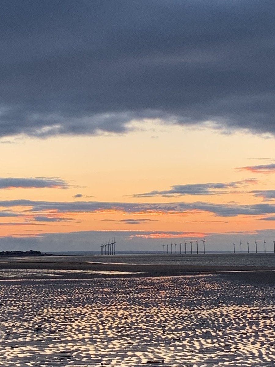 jaq421's tweet photo. Sunset #marske the night before we start our #bucketlost challenge . @HDA_tweeting #sybilontour @TheAlinker raising awareness of #huntingtonsdisease https://t.co/8UW2bSHBwP