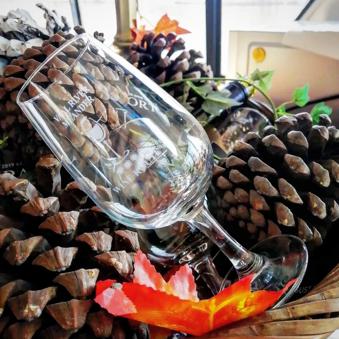 The #VaalWineRoute has so much to offer! Not only can you taste 8 superb #SAwines for only R50, but you can also enjoy dining specials and fun activities at our #winetasting venues. From gaming at a #casino to luxury #cruises on the #VaalRiver
Check out
vaalwineroute.co.za/activities