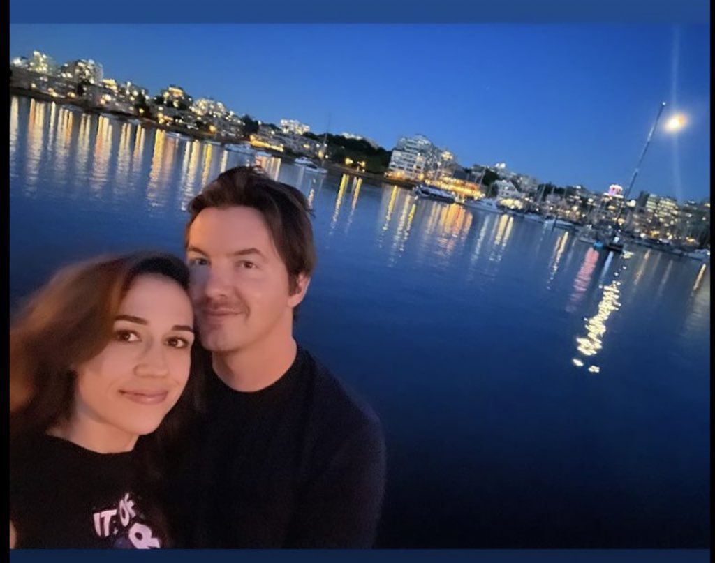 Sydvaughnfan2's tweet image. My heart 😭😭😭 
2016.                    2022 #Erikleen @ColleenB123 @erik_stocklin