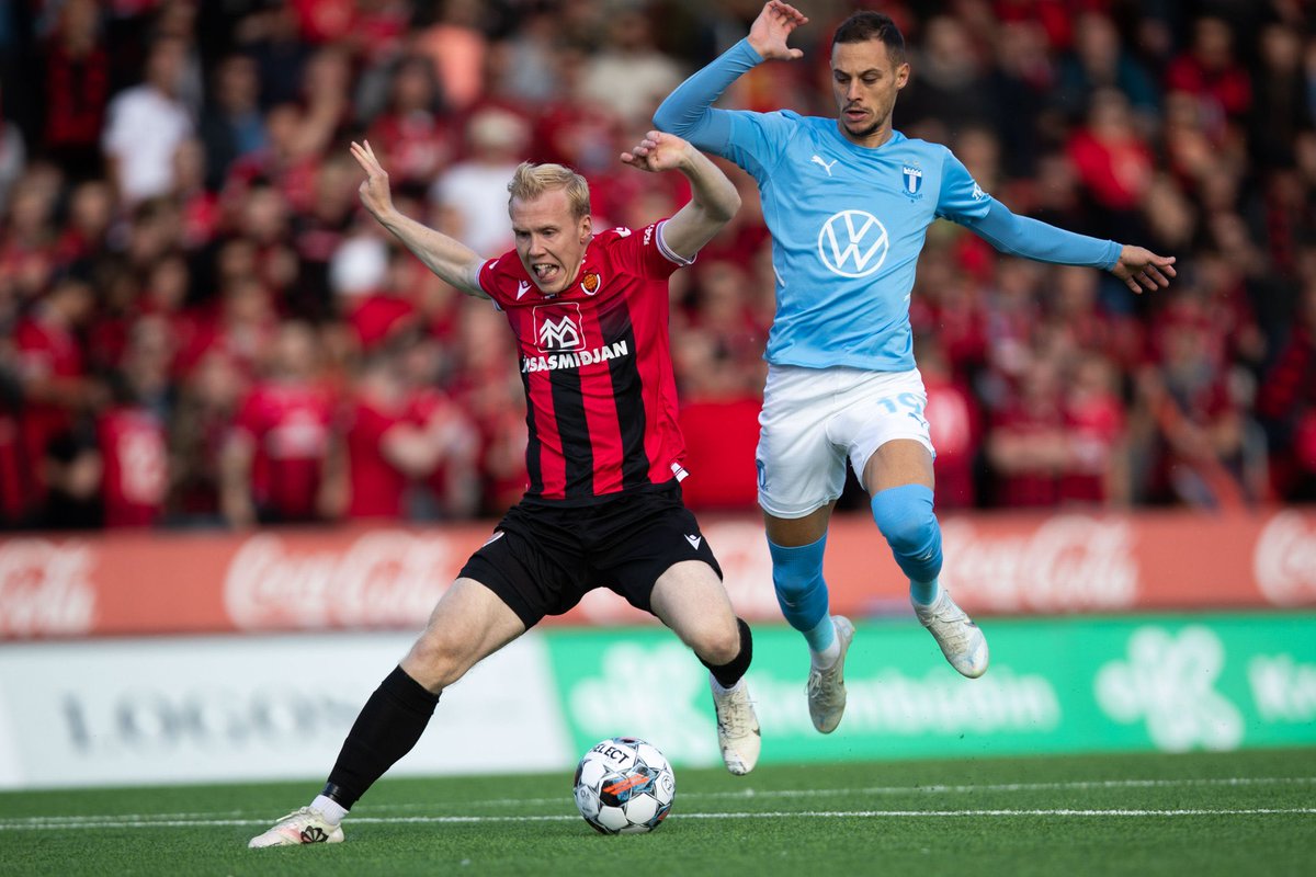 SystemFoot's tweet photo. [#UCL🇪🇺] 3-3 entre #Víkingur 🇮🇸 et #Malmö 🇸🇪 (cumul 5-6) !

⚽️⚽️ #Gunnarsson 15’ 74’
⚽️ #Hansen 56’

⚽️ #Birmančević 34’
⚽️ #Beijmo 44’
⚽️ #Christiansen 47’

#VIKMFF https://t.co/6qZft8HdqX