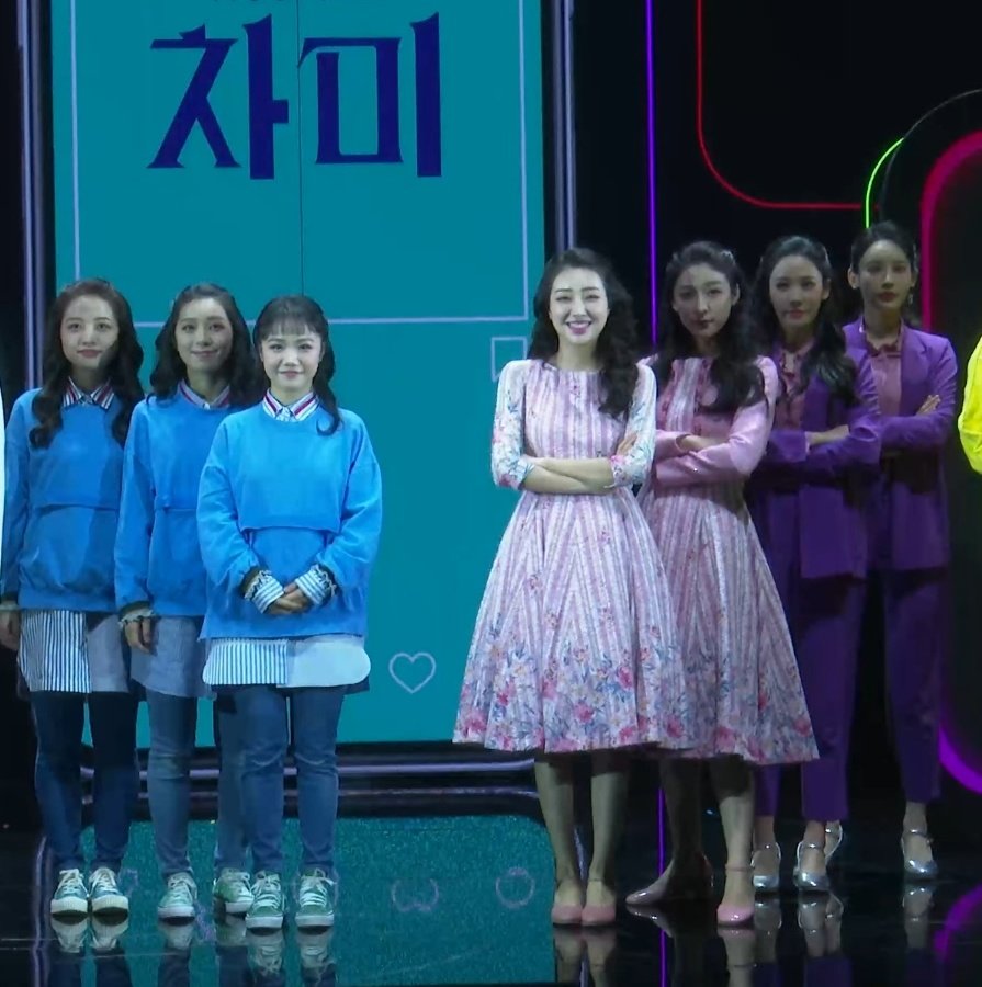 차미 이 짤은 볼 때마다 웃겨
                                                          174
                                                    170
                                           168.8
                                    164
161.6
       160.@(추정)
               158