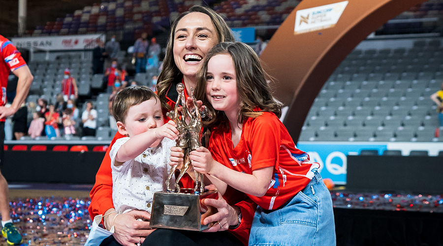 NSWSwifts's tweet photo. We would like to thank assistant coach Bec Bulley for her immense contribution to the Club over the past two seasons ❤💙 The two-time Swifts Premiership-winner is leaving to take up the role of head coach at the Firebirds. 

MORE >> https://t.co/DpBe1fA8Pc

#AlwaysASwift https://t.co/VHaZZKU1D9