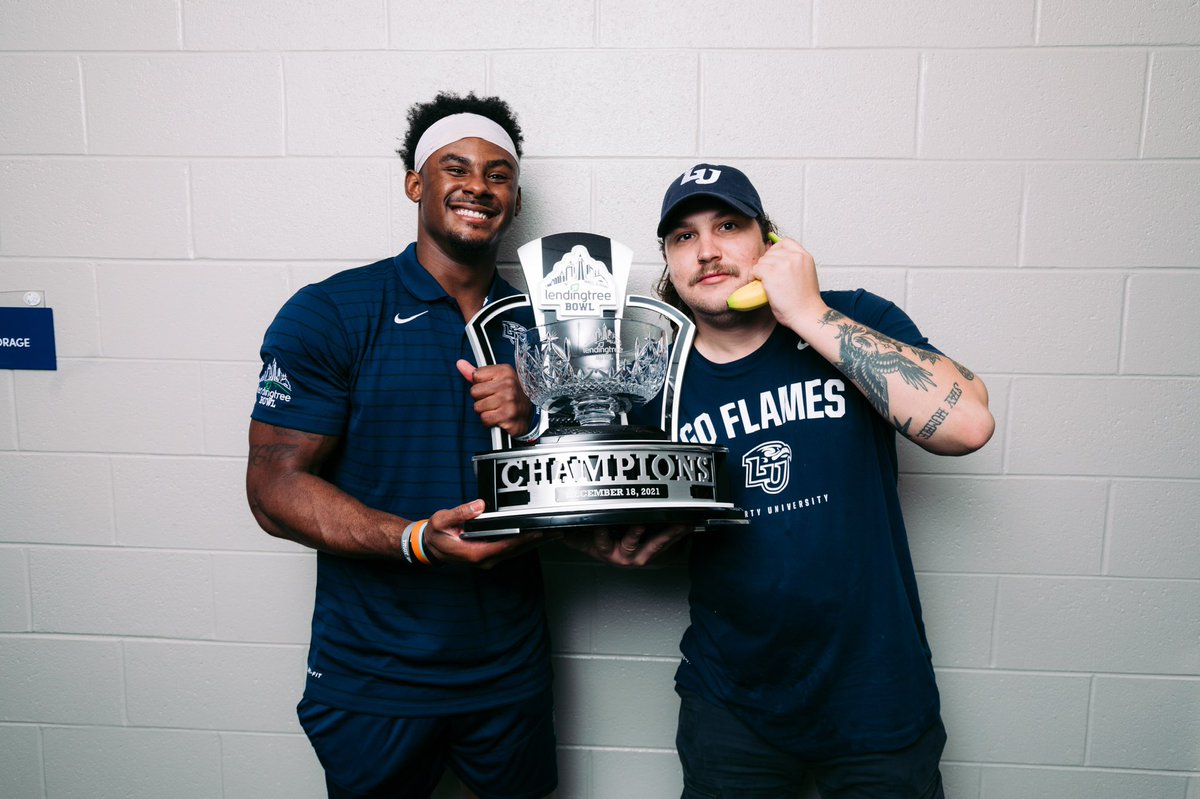RossKohl's tweet photo. Last week was my last week at Liberty University. So thankful for the memories and friends made. Excited to say I am a free agent and my DM’s are open. Let’s talk. https://t.co/Ju7XhwbVFs