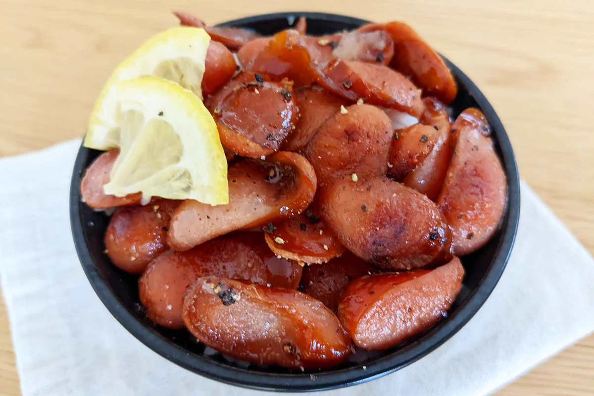 これぞ究極の男飯！？超絶品ウインナー塩レモンペッパー丼