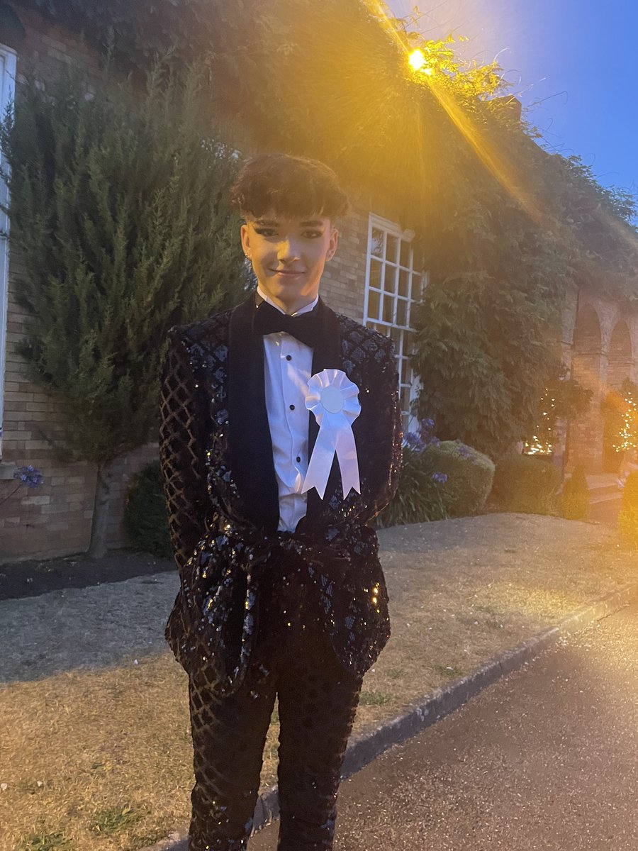 DonnaHiggins17's tweet photo. Cannot be a prouder Mum than I am tonight … this boy fills my heart right up with his courage, style and absolute sass, my darling you rocked Prom! We are your biggest fans, always ❤️🕺 thanks @ASOS pulled it out the bag with this one!! https://t.co/wfILs0vkWe