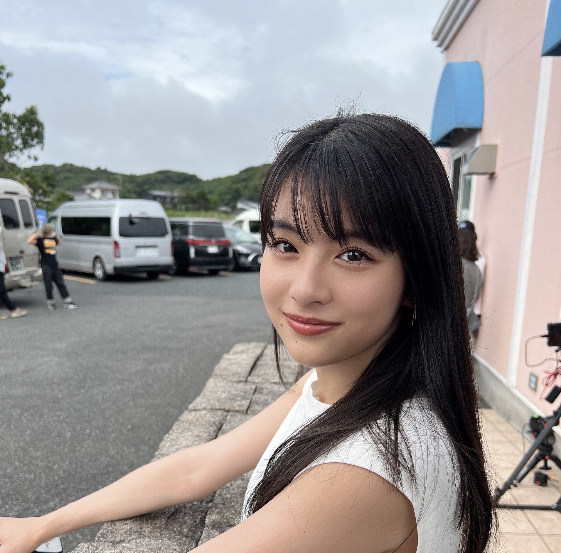 出口夏希の本名や国籍･事務所はどこ？出身高校や大学の偏差値も調査！｜Smile Voice