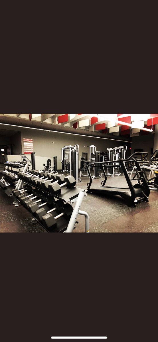 DFish12_'s tweet photo. Blackburn College is a D3 that offers great scholarships for good grades. Looking for a few more missing pieces for this year and last minute ARMS. ‘22s and ‘23s reach out!! There’s a lot to look forward to as a Beaver in the near future! #TrustTheProcess @BUncommitted @TopPreps https://t.co/kJsR389lpz