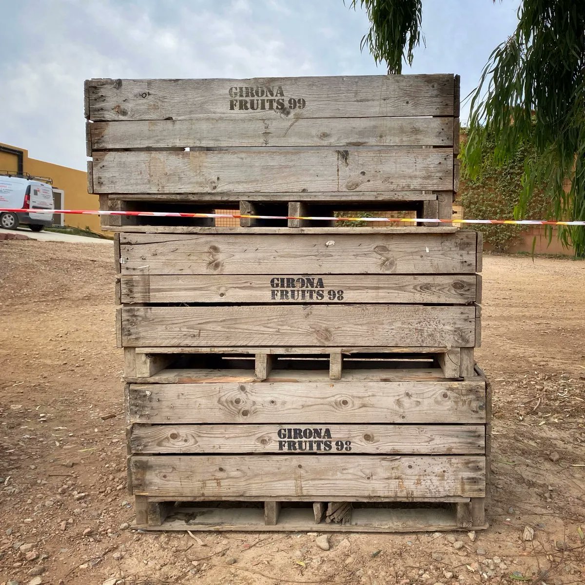 El nostre Apple Gin comença aquí 🍏😉🍸
#distillery #empordà <a href="/pomadegirona/">IGP Poma de Girona</a>