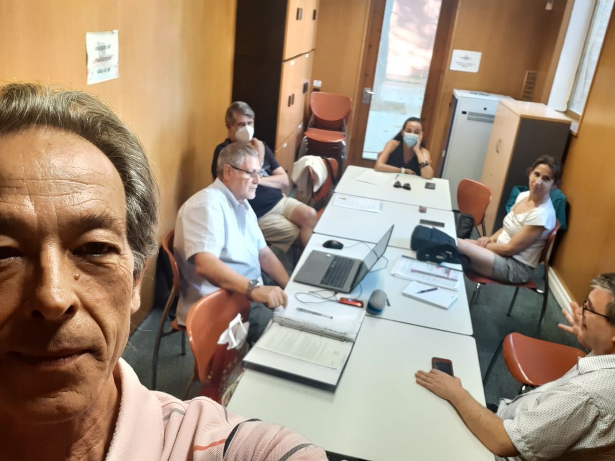 VctorHerrero5's tweet photo. Avui la #JuntaRectora del @CLxR_Vilafranca hem mantingut una de les darreres reunions abans de descansar uns dies a l'agost 🏕🏄‍♂️🚣🏻🏖🚵. Tot i així, estarem pendents de tothom que vulgui contactar-nos. @ConsellxRep @ARepresentants #Vilafranca #AltPenedès #Catalunya https://t.co/l49AqmGjzX