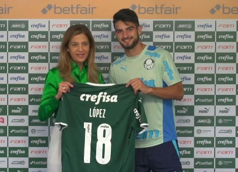 FlacoLopez_BR's tweet photo. Flaco López, o novo camisa 18 do Palmeiras!
Arriba, Flaco! https://t.co/yVWaodTJz6