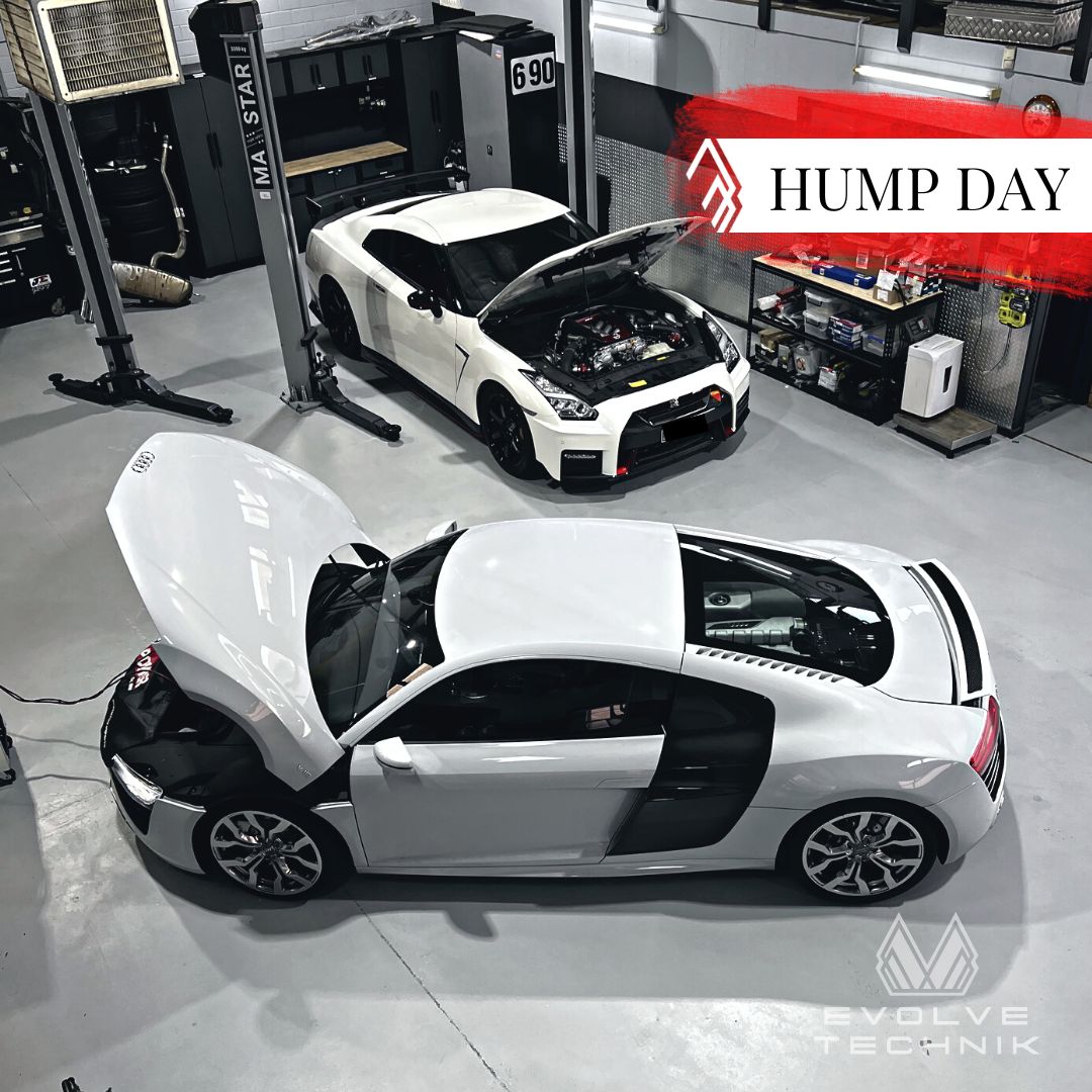 EvolveTechnik's tweet photo. Happy Hump Day! 🐪

#audir8 #audi #r8 #gtr  #nismogtr #nissanR35 #R35GTR #R35GTRNismo #R35Nismo #humpday https://t.co/9YRVV6tdVR