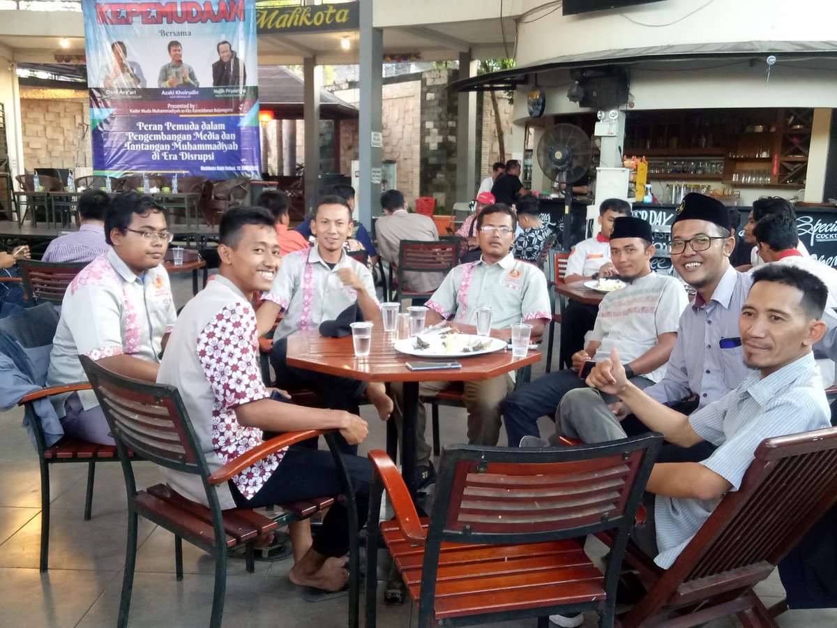 moner58's tweet photo. Mencari ilmu https://t.co/qdVq8Txpe8