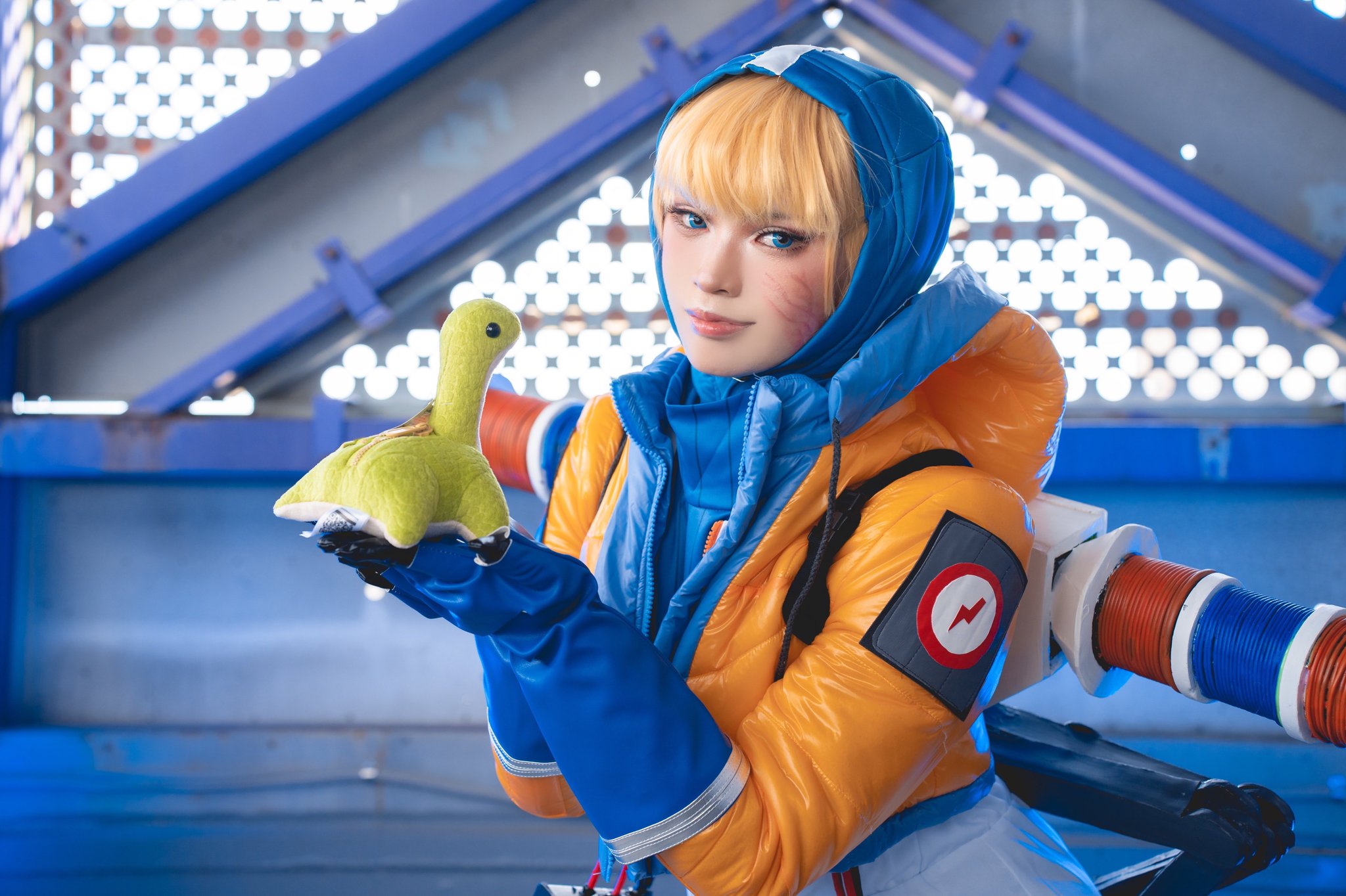 APEX ワットソン　コスプレ FXgI0fOUEAAqw5x.jpg:large