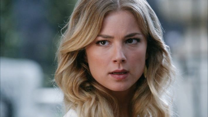 RevengeBrazil3's tweet photo. #VocêSabia? O nome Emily persegue a atriz Emily VanCamp. A protagonista de Revenge é a quarta personagem de mesmo nome da carreira dela. 👱🏻‍♀️ https://t.co/niDIGizfMn