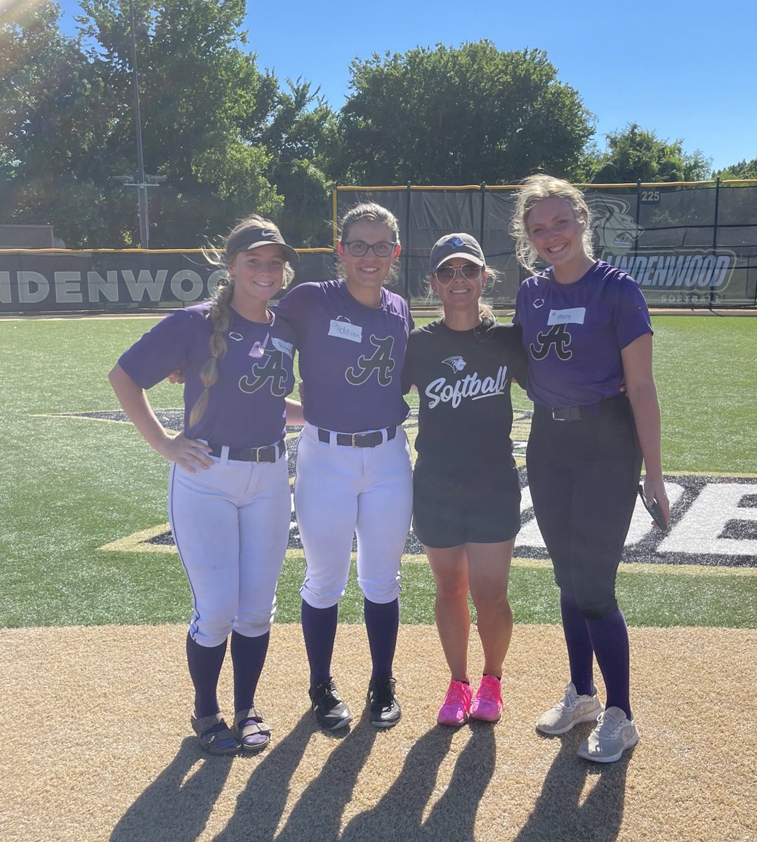 Aces (Mid-MO) players <a href="/2024ReaganEch/">Reagan Echelmeier</a>, <a href="/BerkeyMolly/">Molly Berkey</a> and Addison Gottman camped at Lindenwood today with <a href="/CoachErinBrown/">Erin Brown</a>. <a href="/Aces_SoftballKC/">Aces Softball</a>