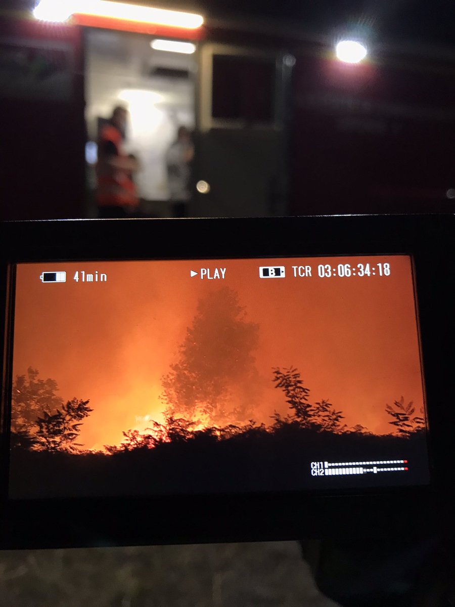 pres_nicolas's tweet photo. Incendie Gironde Landiras Guillos 800 hectares à 1h cette nuit l’incendie continue . https://t.co/ohaHPSfUz3