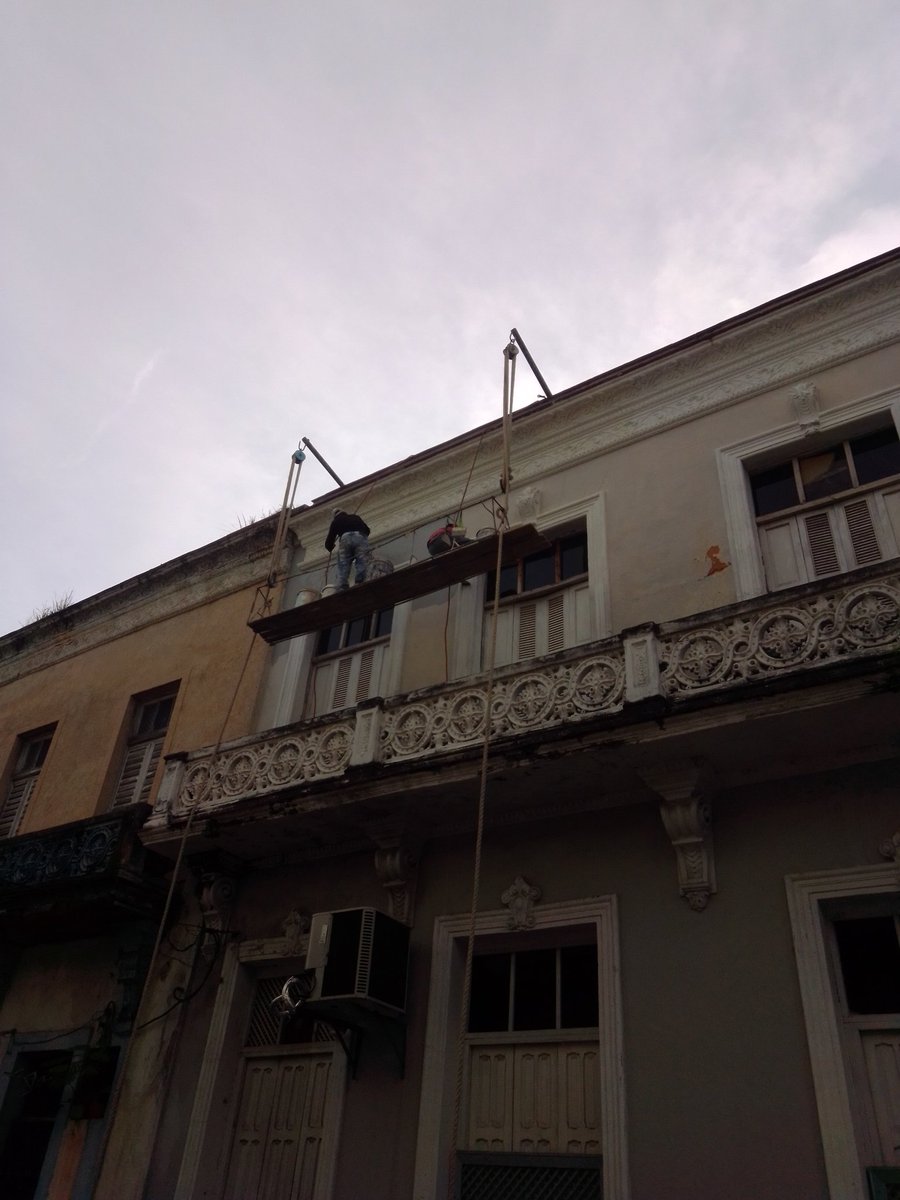 IsnaldoQuesada's tweet photo. Conservación de Edificios en la calle Contreras.Matanzas en 26.
#MatancerosEnVictoria
#SiempreEn26
@Ernesto_ChavezC https://t.co/6JPvTH4hbC